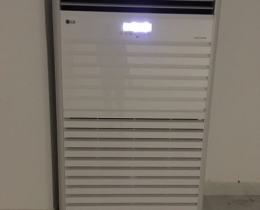 Chọn máy lạnh tủ đứng 10hp Daikin hay máy lạnh tủ đứng 10hp LG?