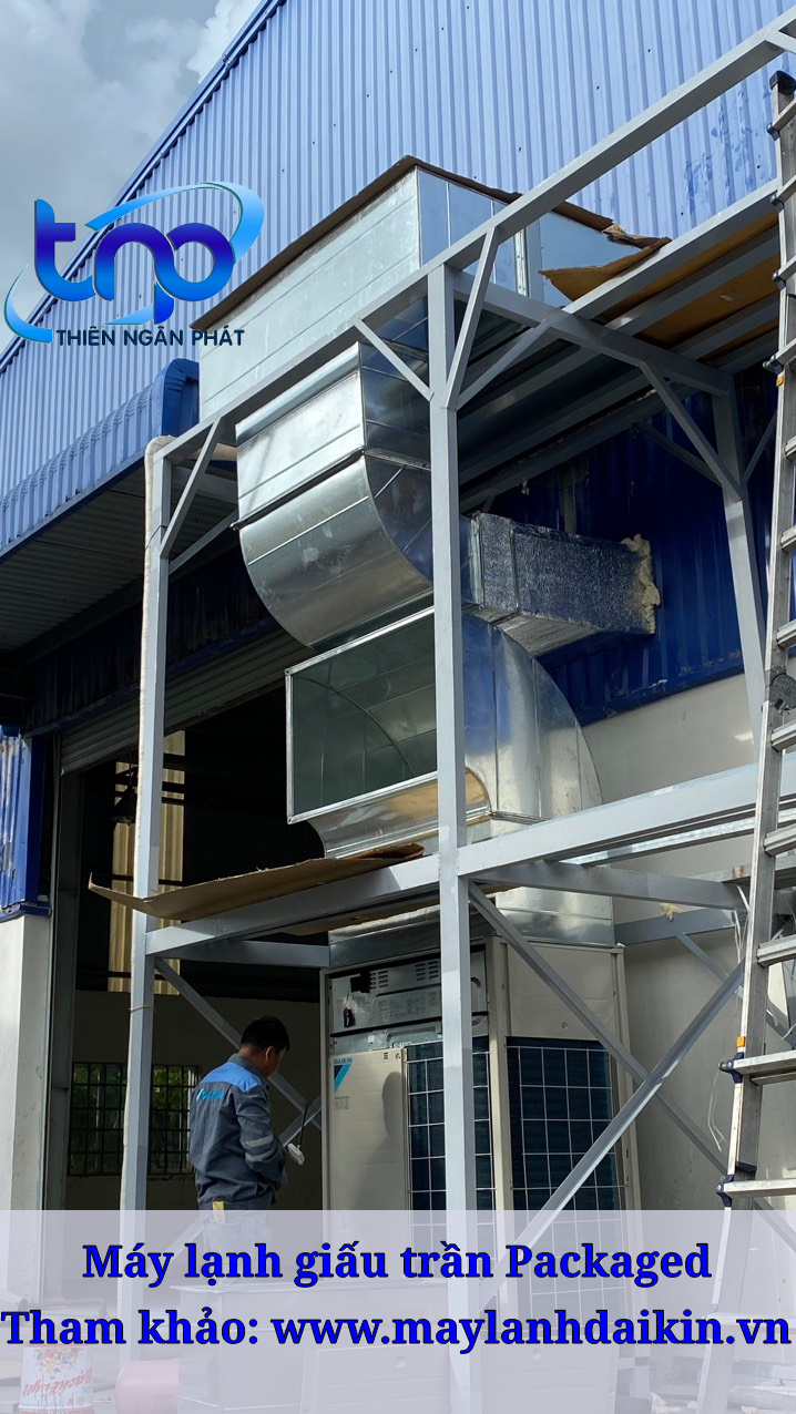 Máy lạnh tủ đứng Packaged lắp ở không gian rộng - lượng gió thổi lớn Nhung-buoc-cuoi-cung-dua-may-lanh-vao-hoat-dong